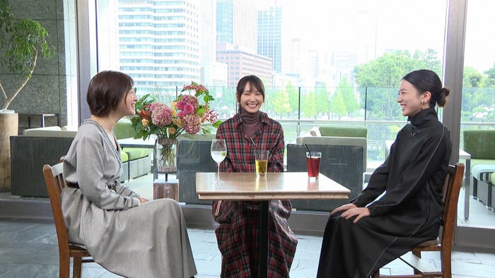 (左から)広末涼子、新垣結衣、永野芽郁 (C)フジテレビ