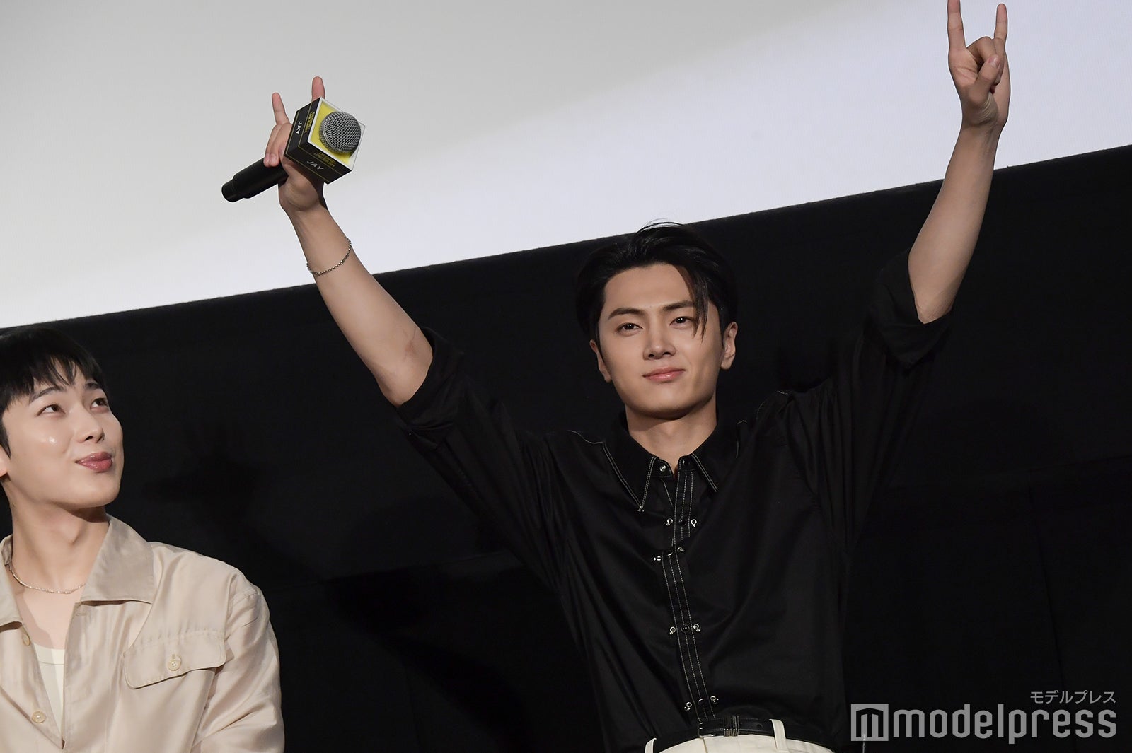 メンバーが選んだ好きなアルバム収録曲で自身のプロデュース曲が選ばれて喜ぶJAY（ジェイ）（C）モデルプレス