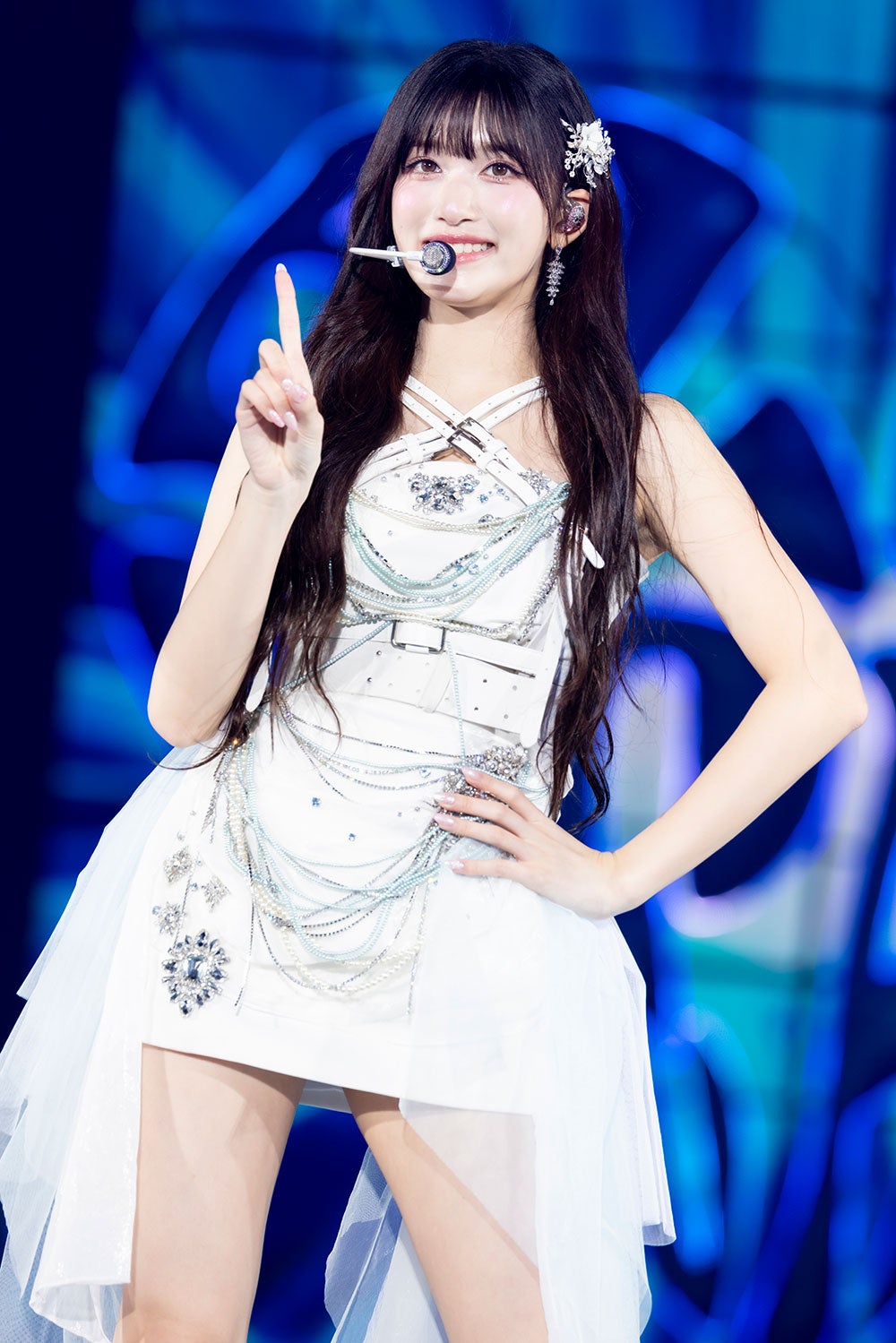 イソ「IVE THE 1ST WORLD TOUR ‘SHOW WHAT I HAVE’」より（C）撮影：田中聖太郎写真事務所