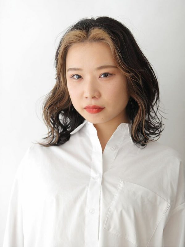前髪なし 韓国風ミディアムヘア特集 21最新のトレンドスタイルを集めました モデルプレス 前髪なし 韓国風ミディアムヘア特集 21最新のトレンドスタイルを集めました モデルプレス