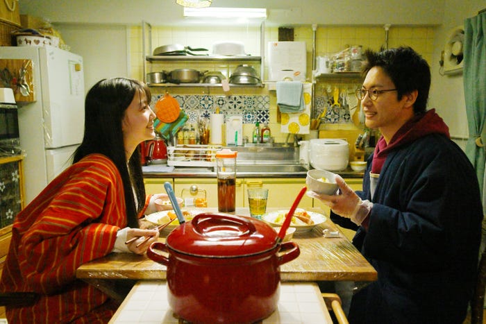 久保史緒里、三山凌輝「誰よりもつよく抱きしめて」2025年2月7日(金)より TOHOシネマズ 日比谷ほか全国ロードショー(C)2025「誰よりもつよく抱きしめて」HIAN/アークエンタテインメント