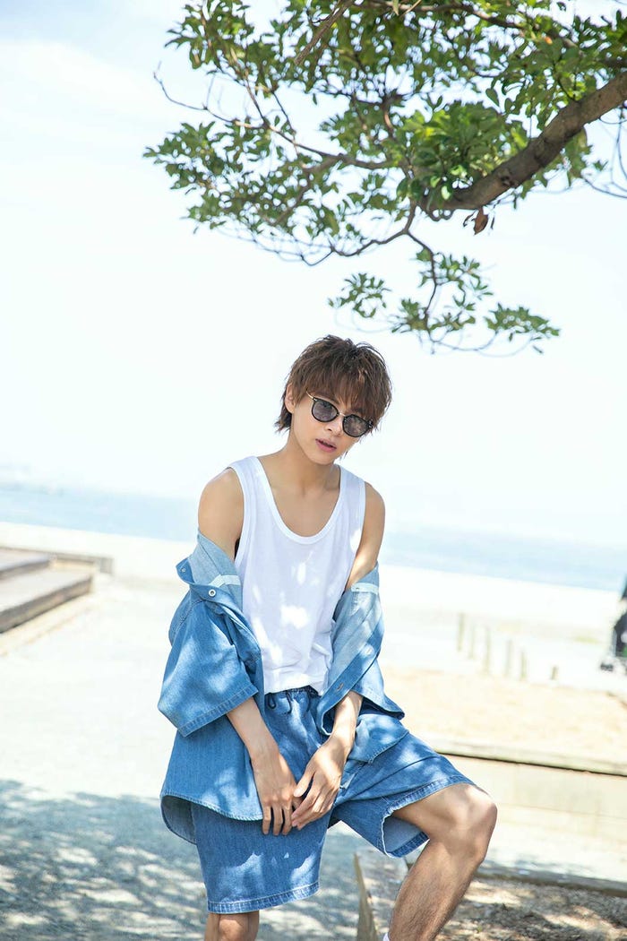 小宮璃央ファースト写真集「未来」撮影/booro(C)主婦と生活社