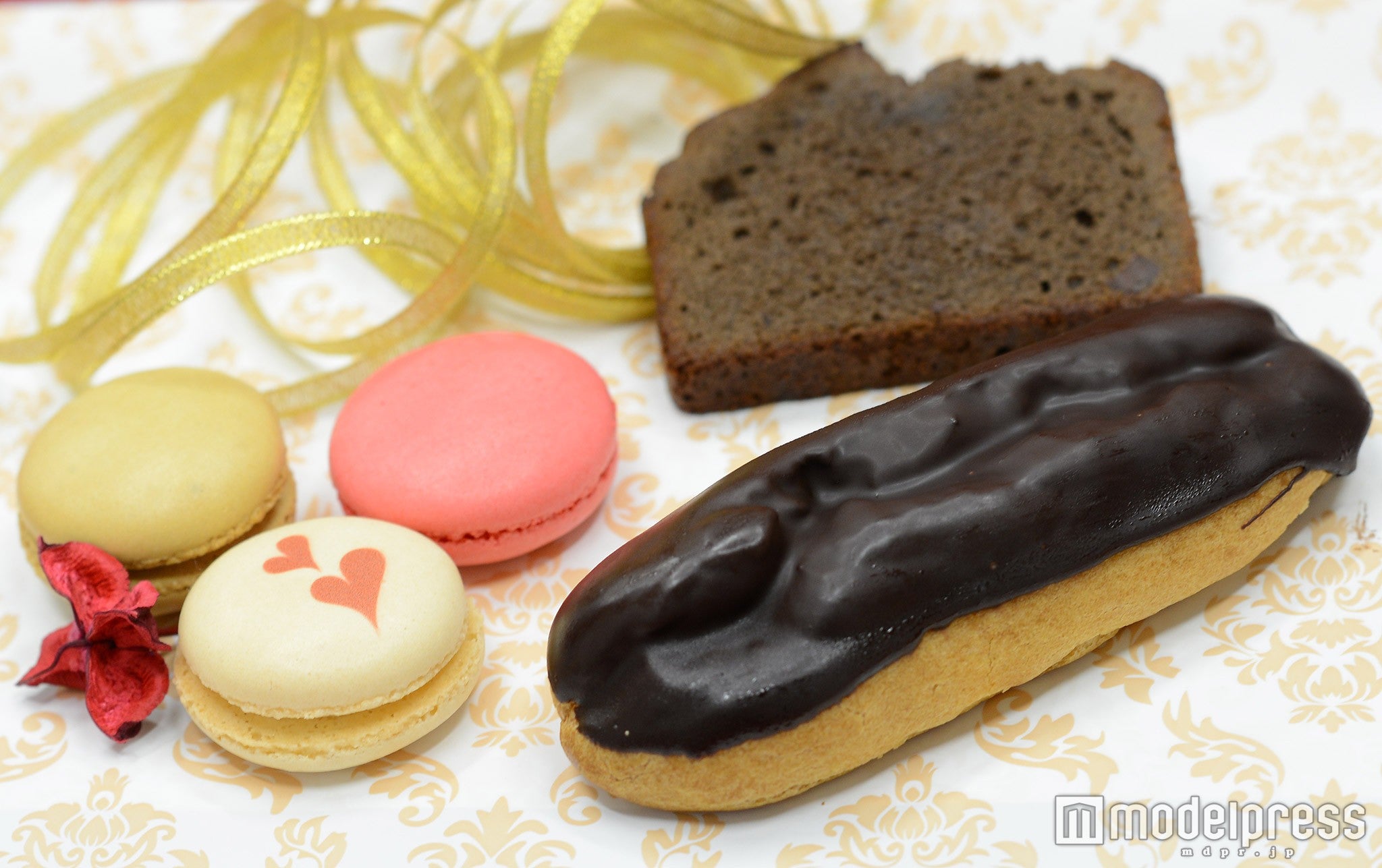 チョコの甘い誘惑！ローソンのバレンタインスイーツを食べてみた