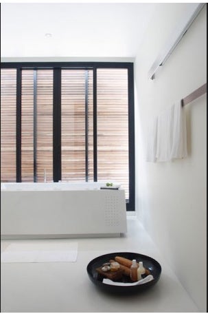 バスルーム／「The Library」オフィシャルサイトより