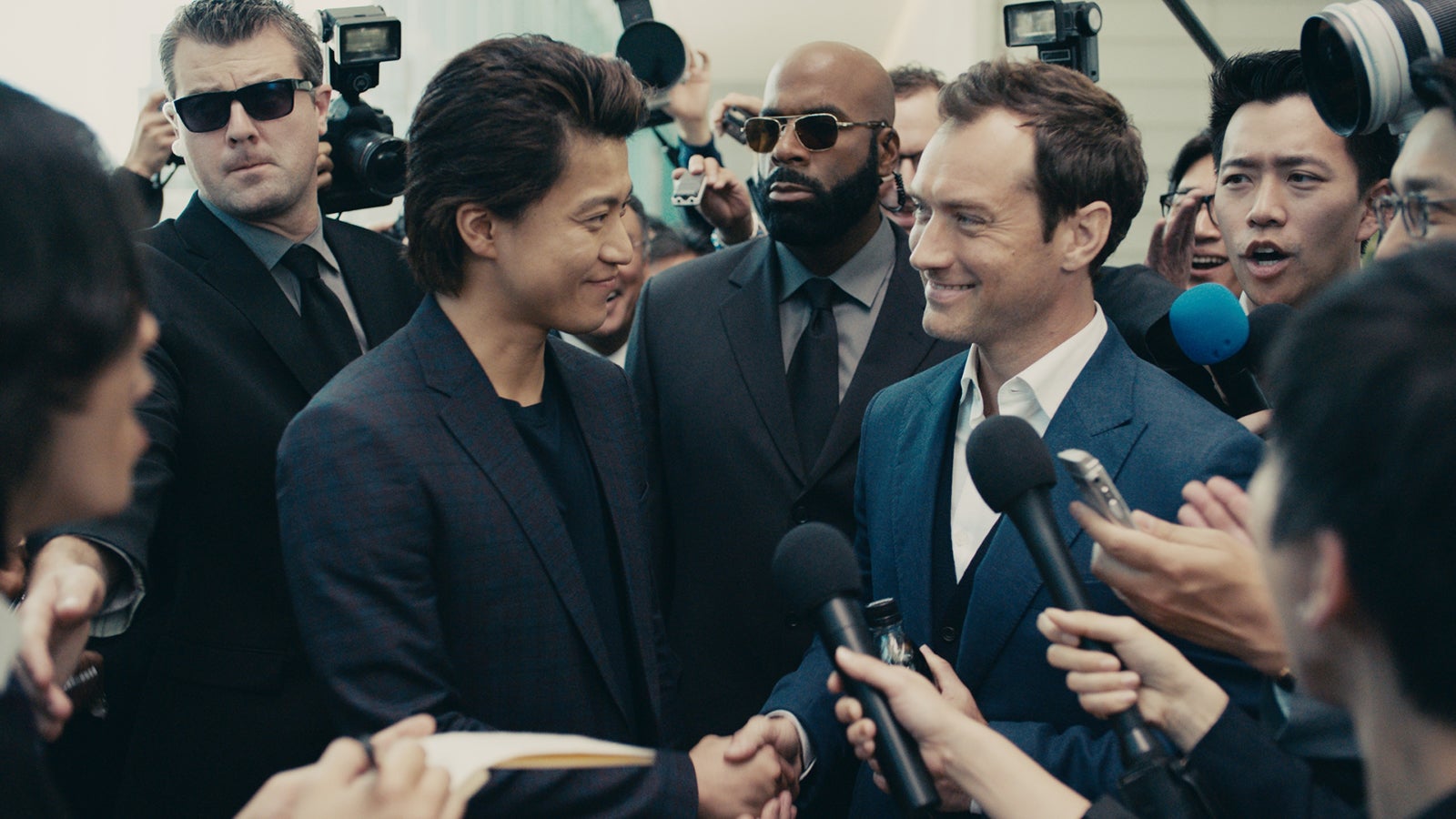 小栗旬との初共演は「ここだけの話」