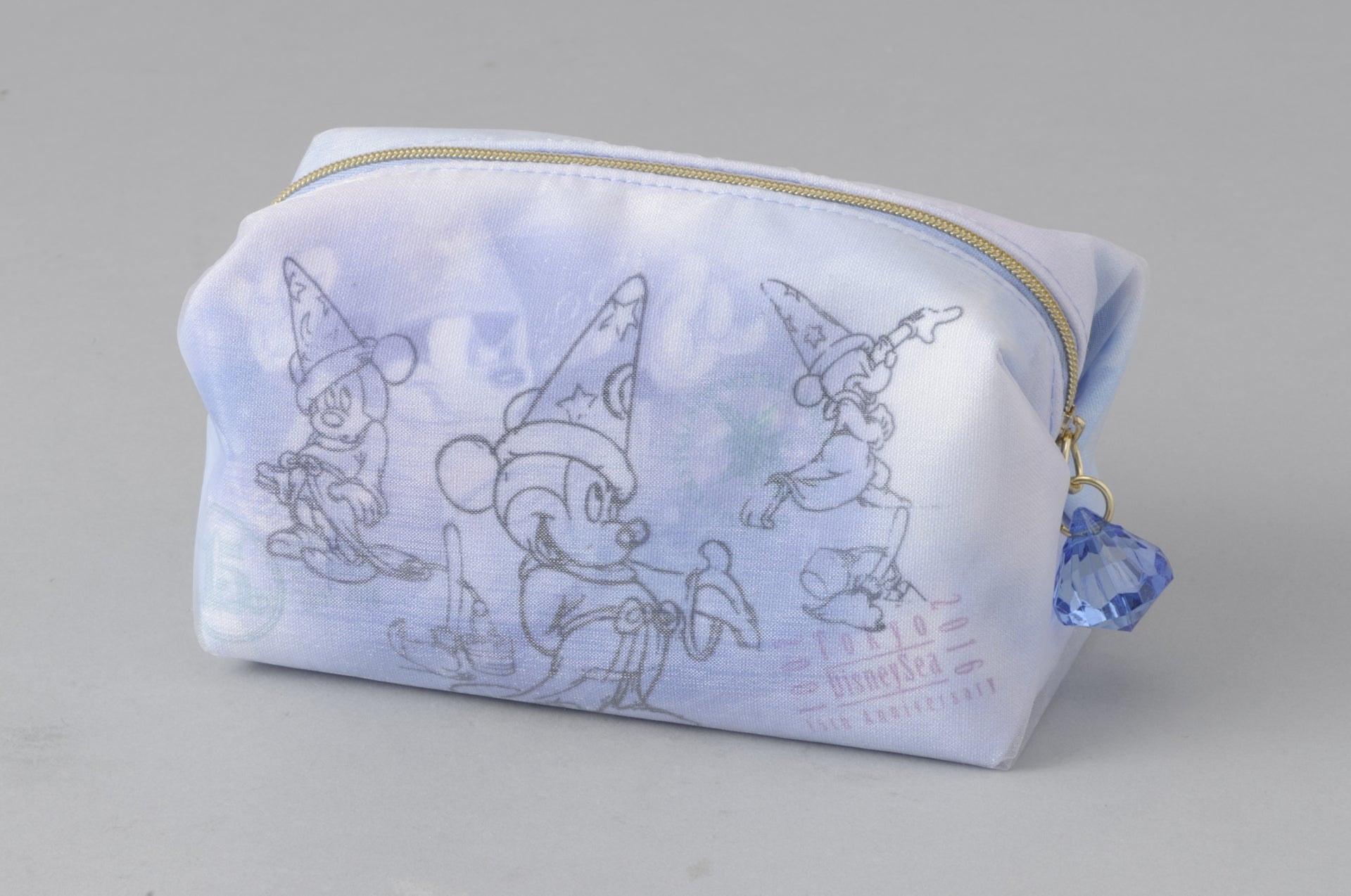 ポーチ￥2200（C）Disney