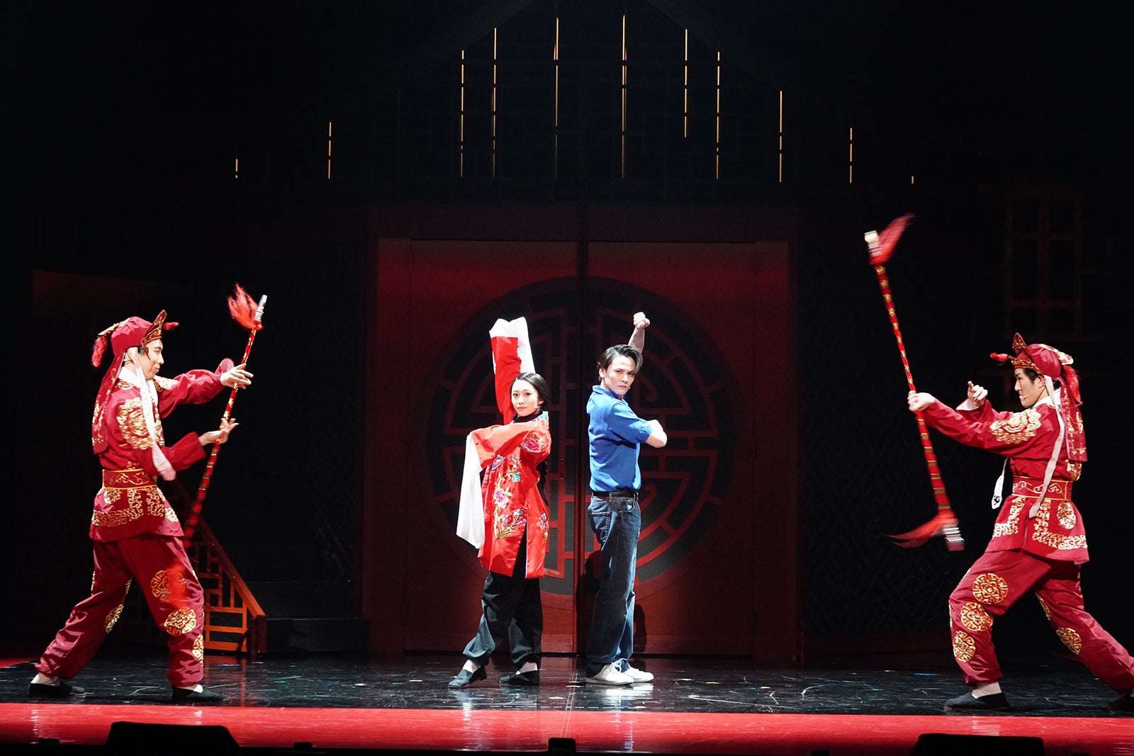 ミュージカル「FLOWER DRUM SONG」より（C）エイベックス・エンタテインメント株式会社／撮影：岩田えり