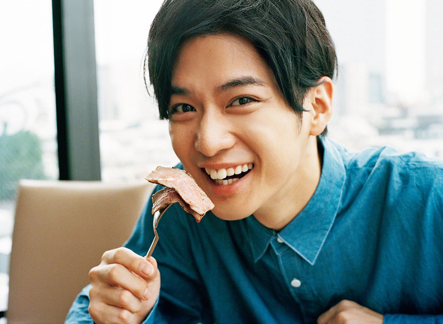 「千葉雄大 CALENDAR 2019.1-2019.12」（ワニブックス刊）より／撮影：森栄喜