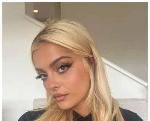 米人気歌手ビービーレクサ、コンサート中に顔面負傷 スマホ投げられ直撃