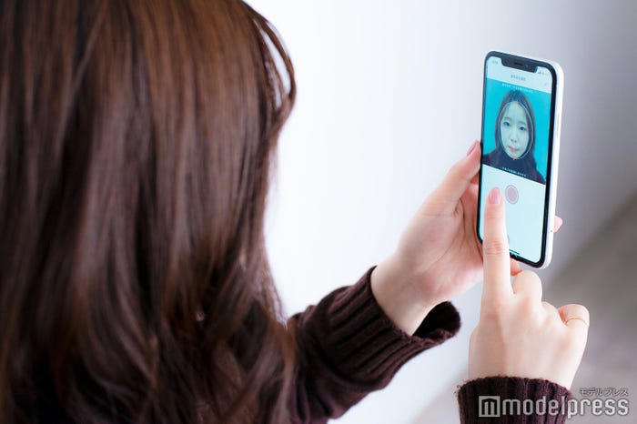 眉診断で新たな自分を発見(C)モデルプレス