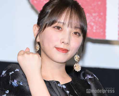 乃木坂46与田祐希、ミニ丈ワンピで美脚披露 独特な差し入れチョイスでツッコまれる<OUT>