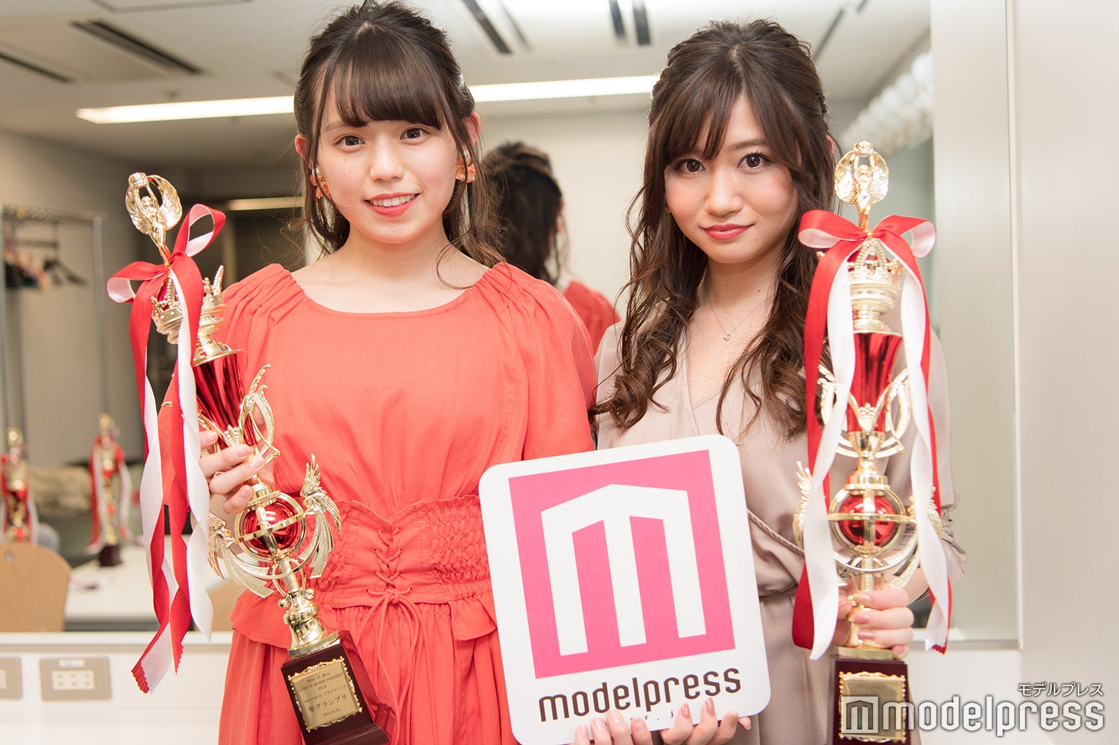 藤井あみ、嘉部志音 （C）モデルプレス