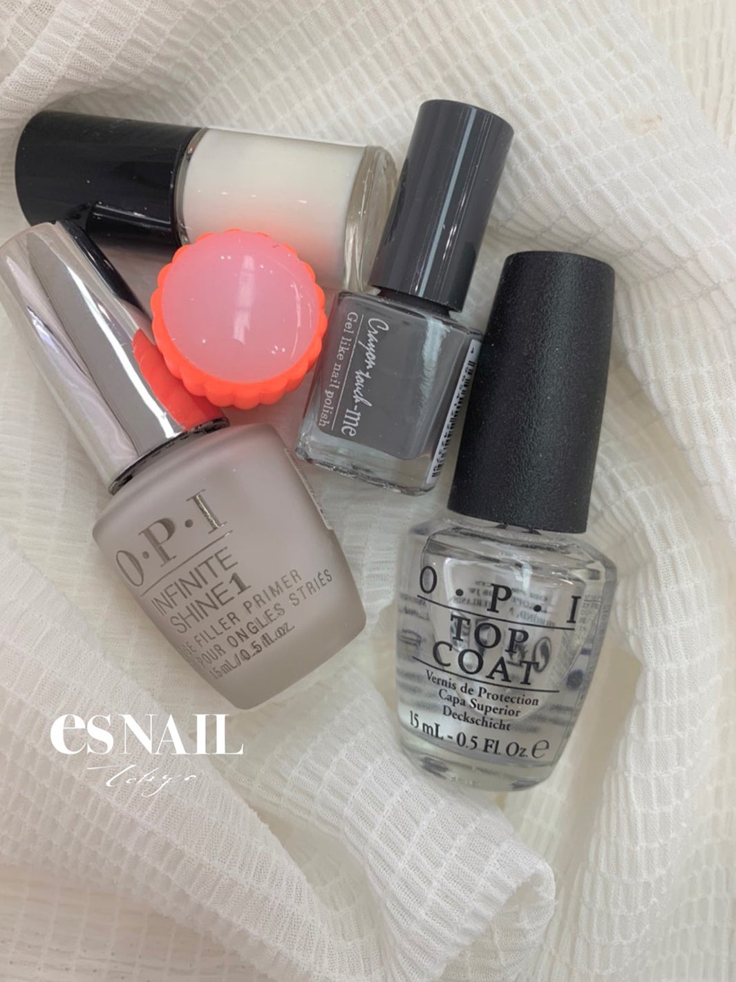 今回使用するアイテム。ポイントは100円ショップなどで手に入るスタンプ！（画像提供：esNAIL）