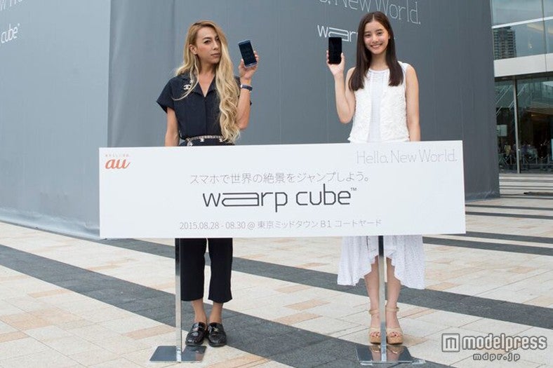 （左から）GENKING、新木優子