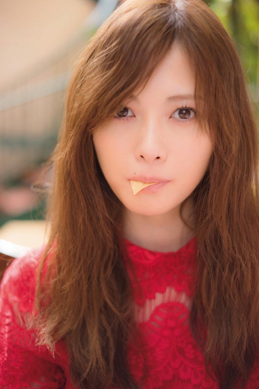 白石麻衣2ndソロ写真集『パスポート』（2月7日発売）／画像提供：講談社