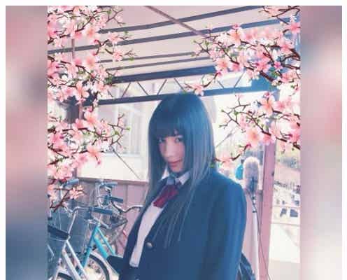 仲里依紗、制服姿の“時をかける母”に反響「まだまだ少女に見える」「めっちゃ似合う」