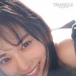 「TRIANGLE magazine 01」山下美月、TSUTAYA限定特典ポストカード（講談社）撮影／中村和孝