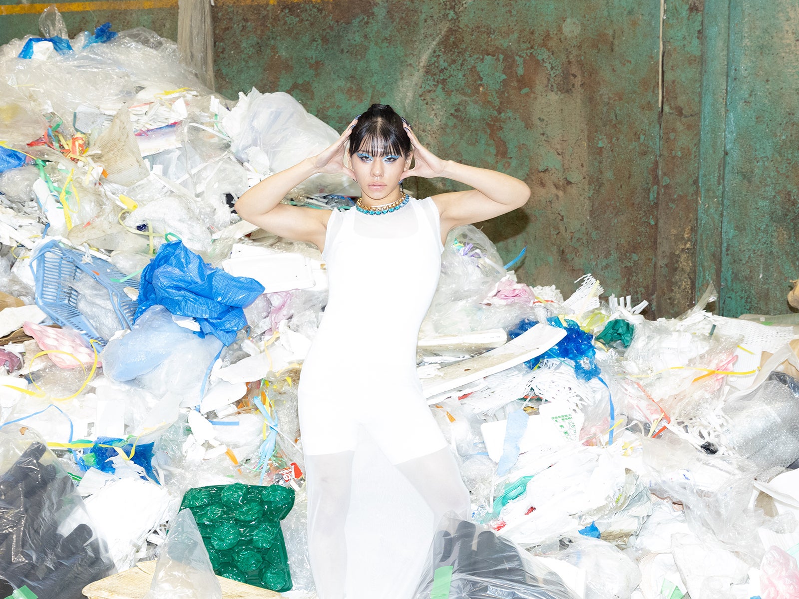 とうあ「何者」より（画像提供：宝島社）