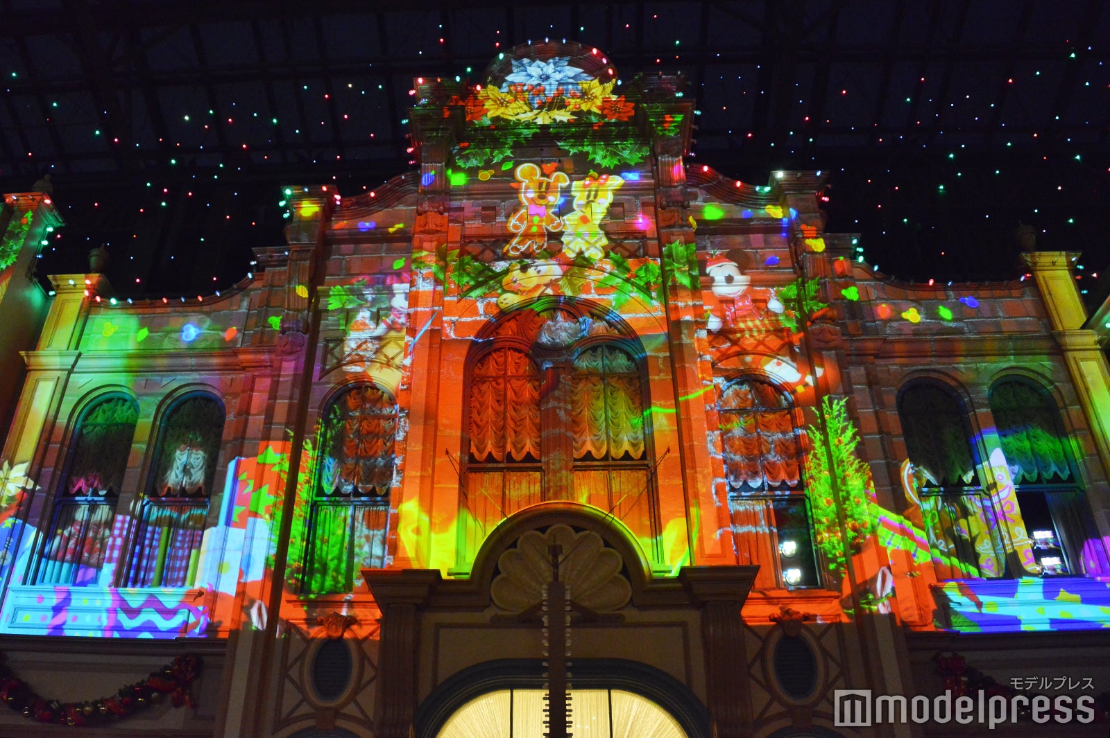 ワールドバザールの環境演出（C）モデルプレス（C）Disney