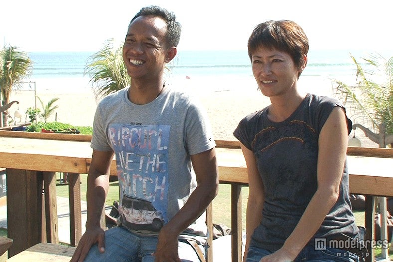 バリ島の日本人妻・ミサコさん、夫・グングンさん／画像提供：毎日放送