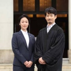 竹野内豊&黒木華、初日から“対照的な”バディぶり 『イチケイのカラス』撮影スタート