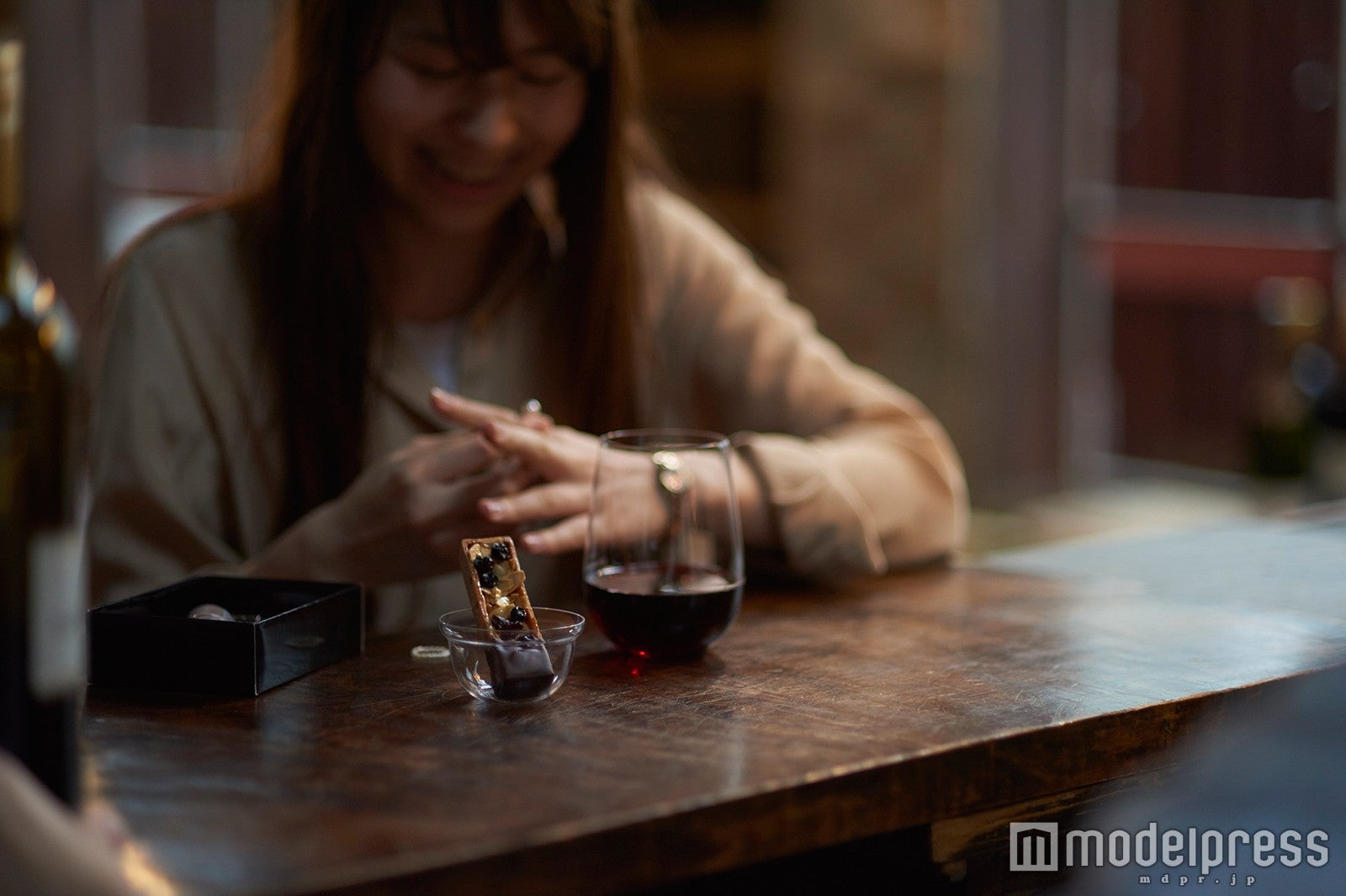 アルコールドリンクやオリジナルのフードも提供される／画像提供：スターバックス