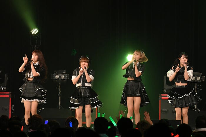 コレって恋ですか?「Raphael IDOL Festival~超無銭祭 2022~」より/撮影:ケン木村(提供画像)