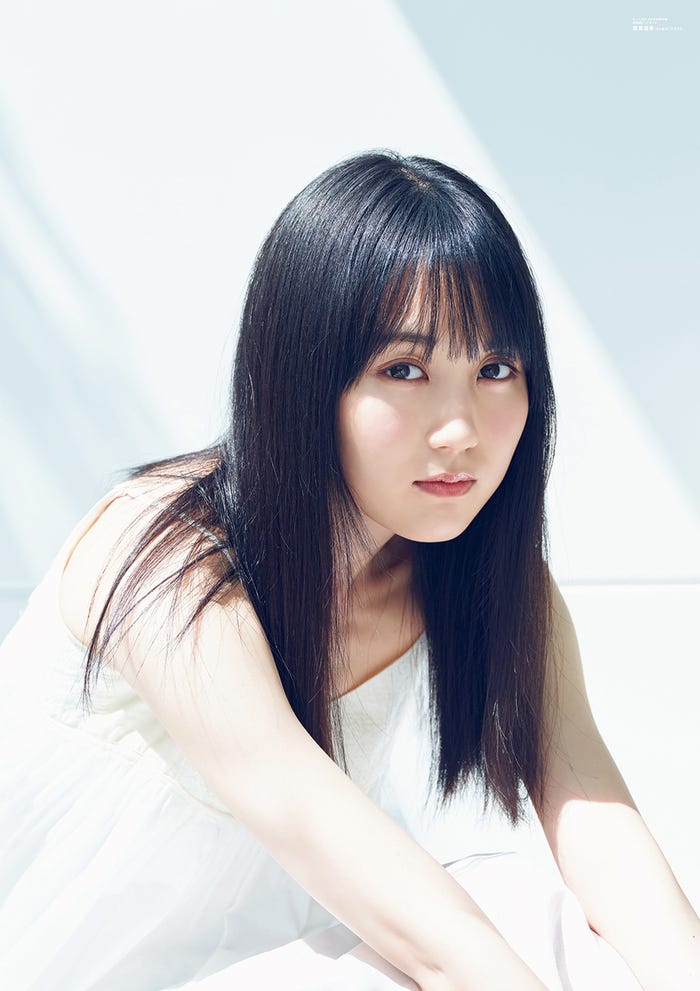 「B.L.T.2021年6月号」別冊付録 : 賀喜遥香(乃木坂46)両面超ビッグポスター(表)/提供画像