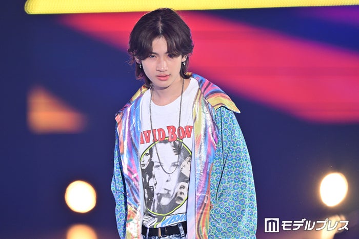 市村正親の長男・優汰、クールな視線でオーラ放つ【GirlsAward 2024 S／S】