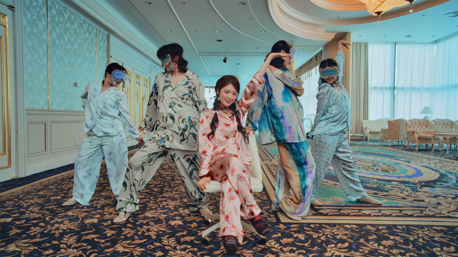 「Everybody!!」MVカット／提供画像