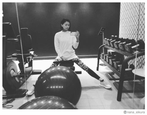 榮倉奈々、トレーニング姿に驚きの声「足長すぎ」「太ももほそっ！」