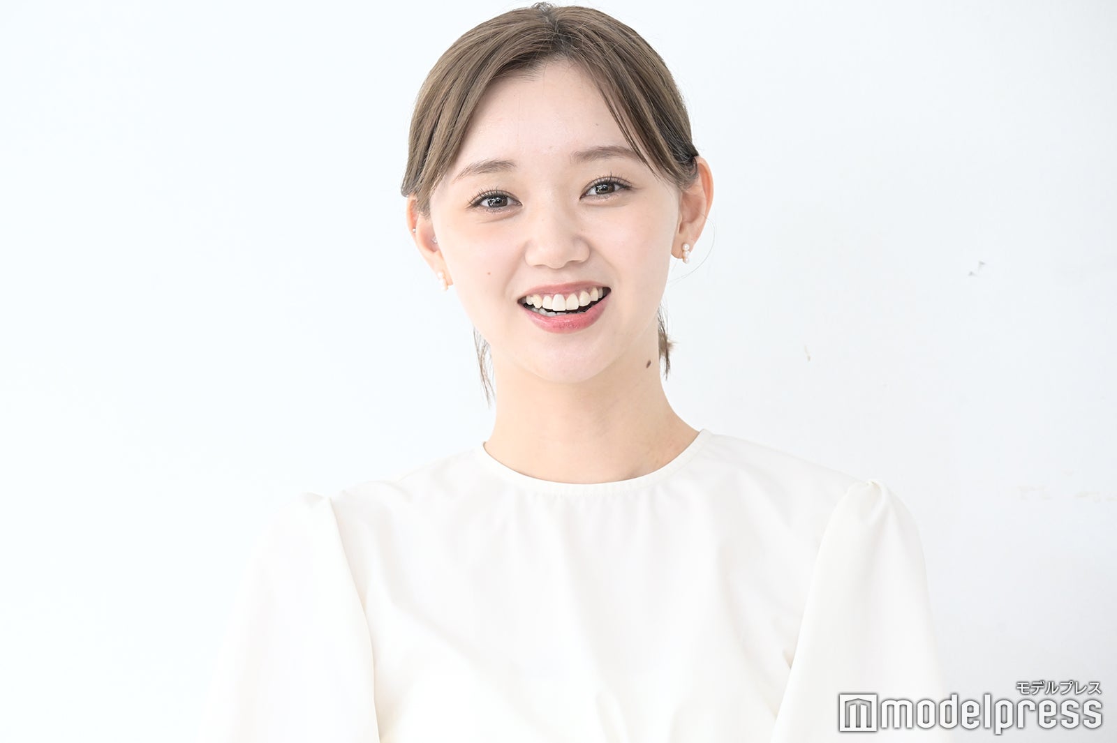 イメチェン前の江野沢愛美（C）モデルプレス