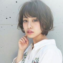 ショートヘアが似合う顔型って ヘアスタイルで分かりやすく解説 モデルプレス ショートヘアが似合う顔型って ヘアスタイルで分かりやすく解説 モデルプレス