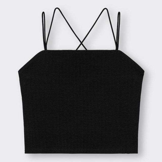 GU　ショート丈ジャケット×カーゴパンツ　今っぽコーデ　asuke　イラスト　ナローストラップキャミソール