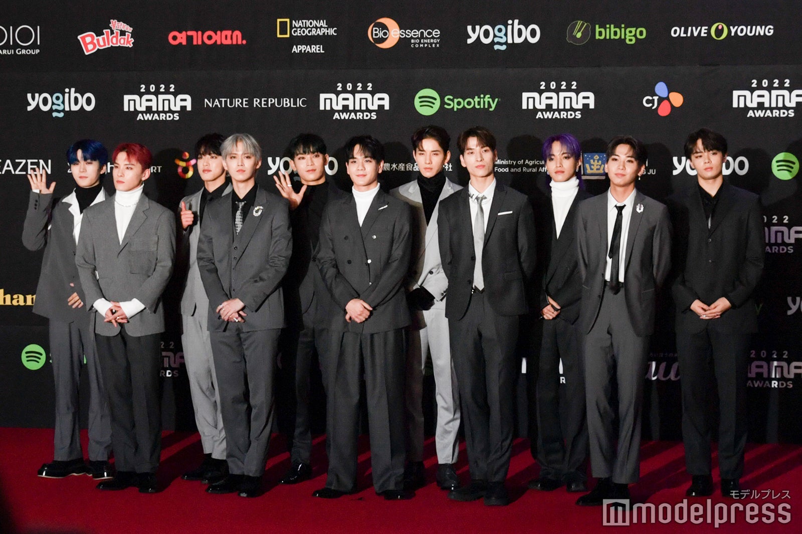 JO1／木全翔也、川西拓実、河野純喜、白岩瑠姫、與那城奨、豆原一成、佐藤景瑚、金城碧海、大平祥生、川尻蓮、鶴房汐恩  （C）モデルプレス