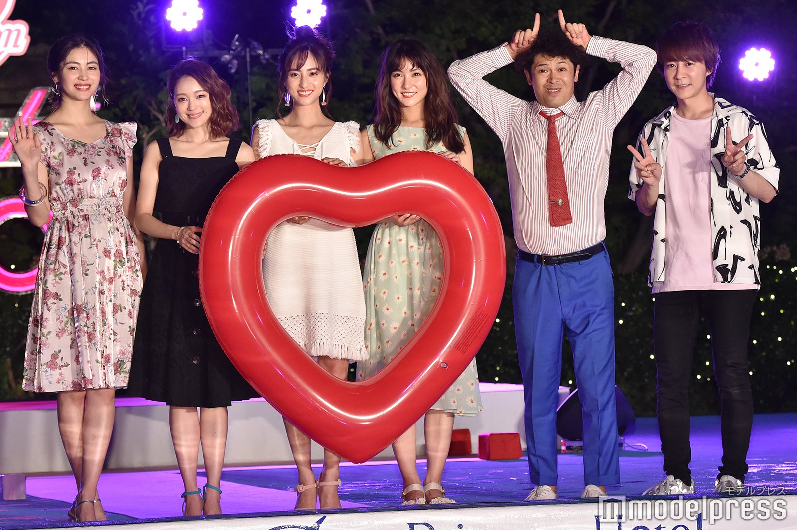 楓、まい（chay）、堀田茜、石川恋 、ちゅうえい、瀧上伸一郎（C）モデルプレス