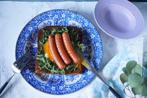 春菊と卵のすき焼き風巣ごもりサンド