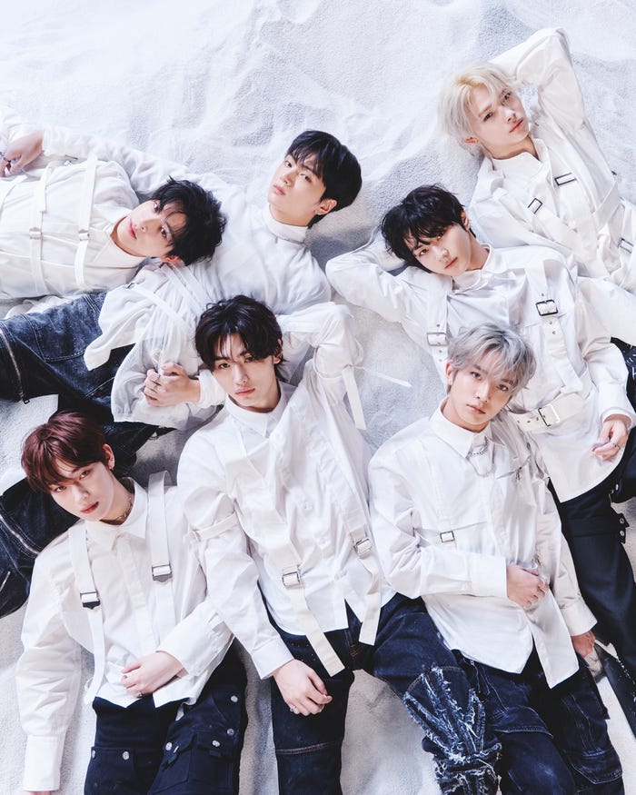 ENHYPEN(P)&(C)BELIFT LAB Inc.