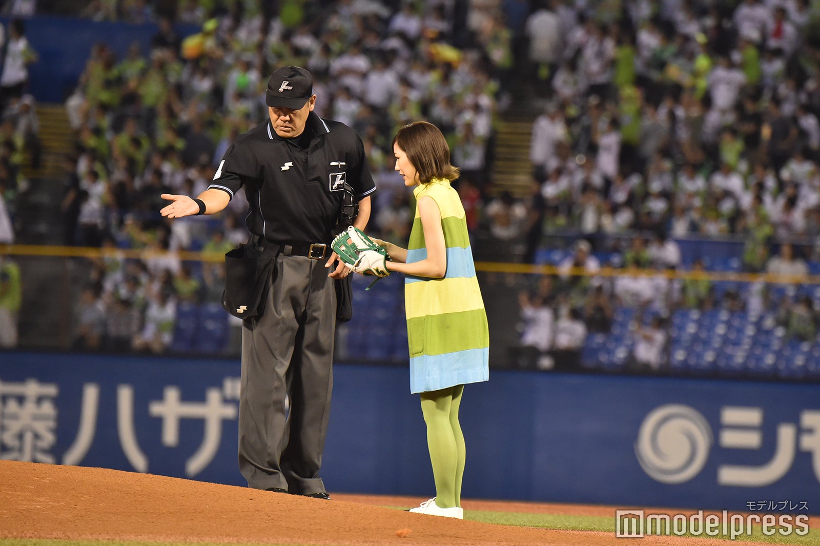 渡辺麻友（C）モデルプレス