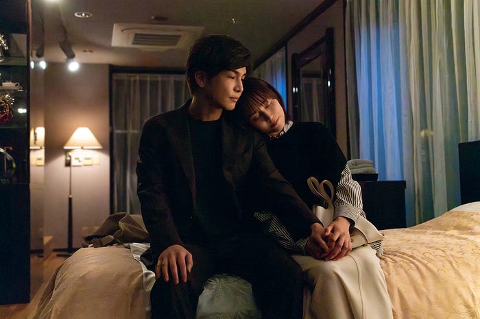 岩田剛典、比嘉愛未「フォレスト」第1話(C)ABCテレビ