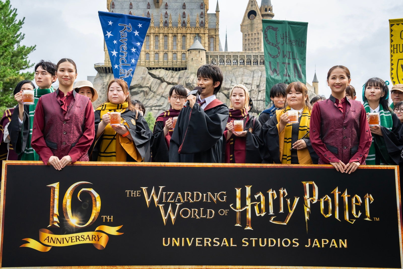 （写真中央）加藤清史郎／画像提供：ユニバーサル・スタジオ・ジャパン