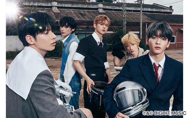 TOMORROW X TOGETHER(P)&(C)BIGHIT MUSIC