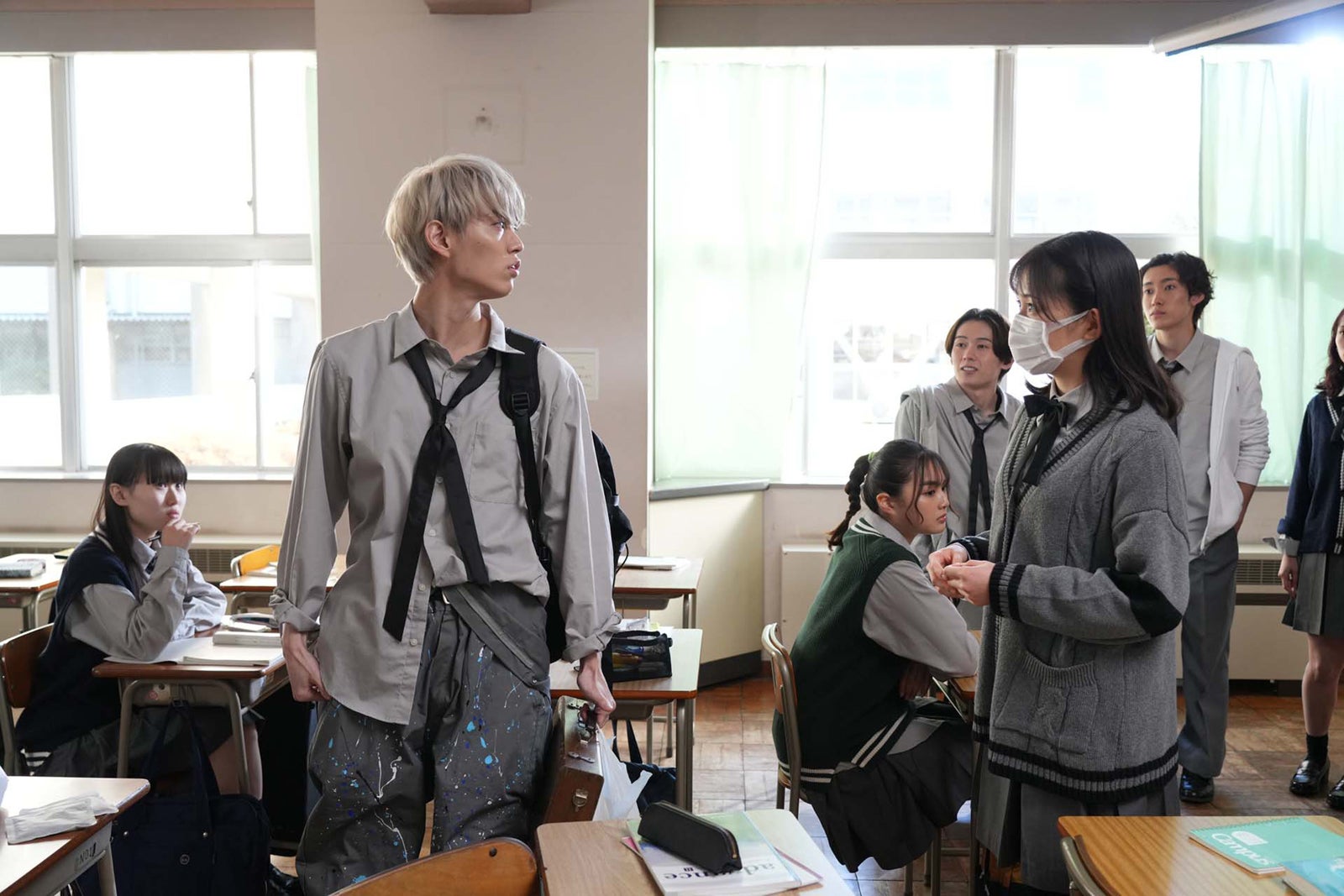 白岩瑠姫、久間田琳加ら（C）2023「夜が明けたら、いちばんに君に会いにいく」製作委員会