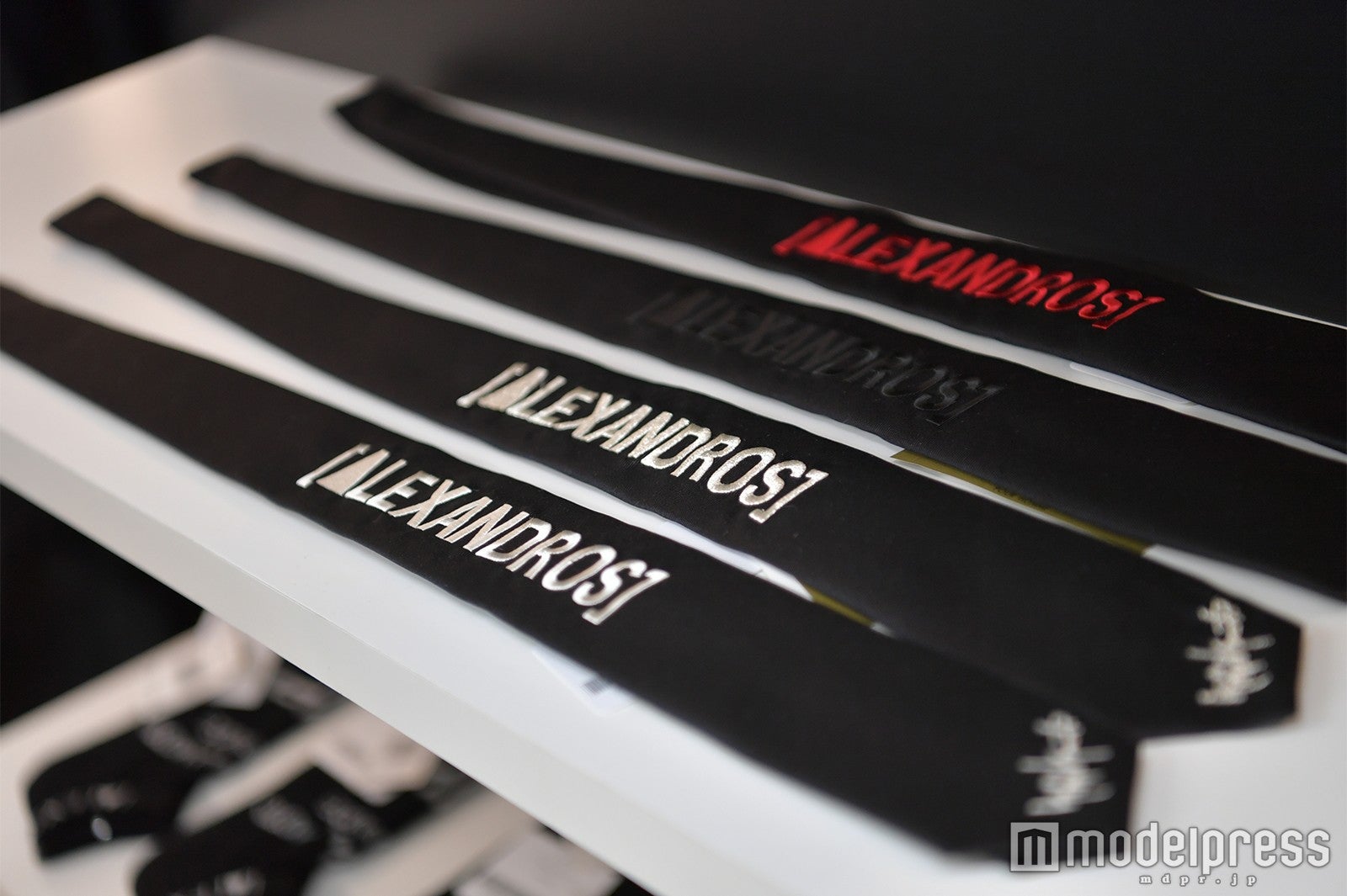 ＜YOHJI YAMAMOTO／ヨウジヤマモト＞×[Alexandros] 」アイテム （C）モデルプレス