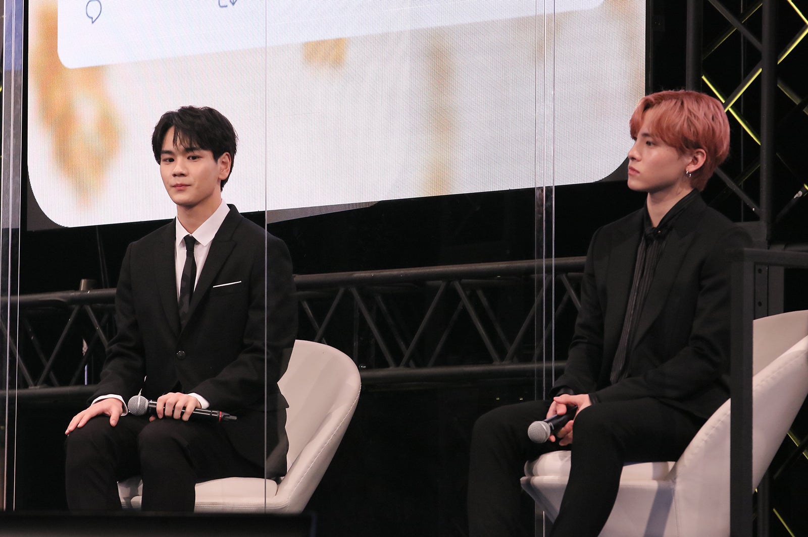 豆原一成、川西拓実（C）#Twitterトレンド大賞 実行委員会