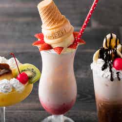 スイーツ好き歓喜!ハイアット&ヒルトンに甘くフォトジェニックな限定メニューが降臨/大人様パフェ・カクテル/画像提供:ヒルトン東京