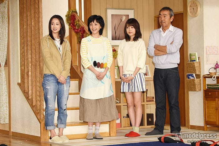 左から:沢尻エリカ、南果歩、有村架純、寺尾聰