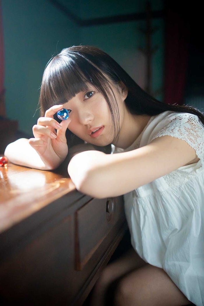 日比野芽奈 青春高校3年C組アイドル部「卒業制作」VVIDアザーカット/撮影:近藤宏一