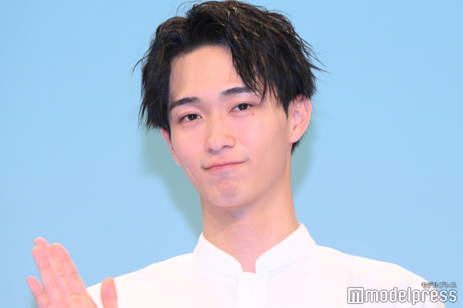 野村康太、花粉対策にレンズなしメガネ着用 おっちょこちょいな素顔明らかに