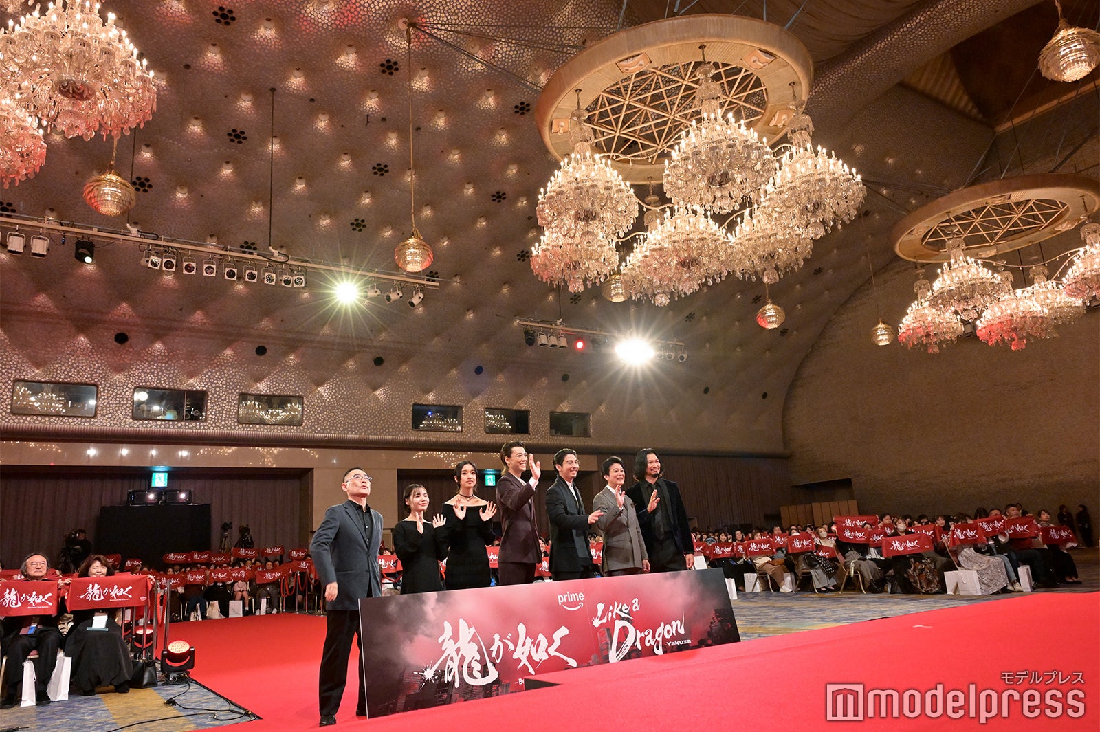 武正晴監督、中山ひなの、河合優実、竹内涼真、賀来賢人、唐沢寿明、青木崇高（C）モデルプレス